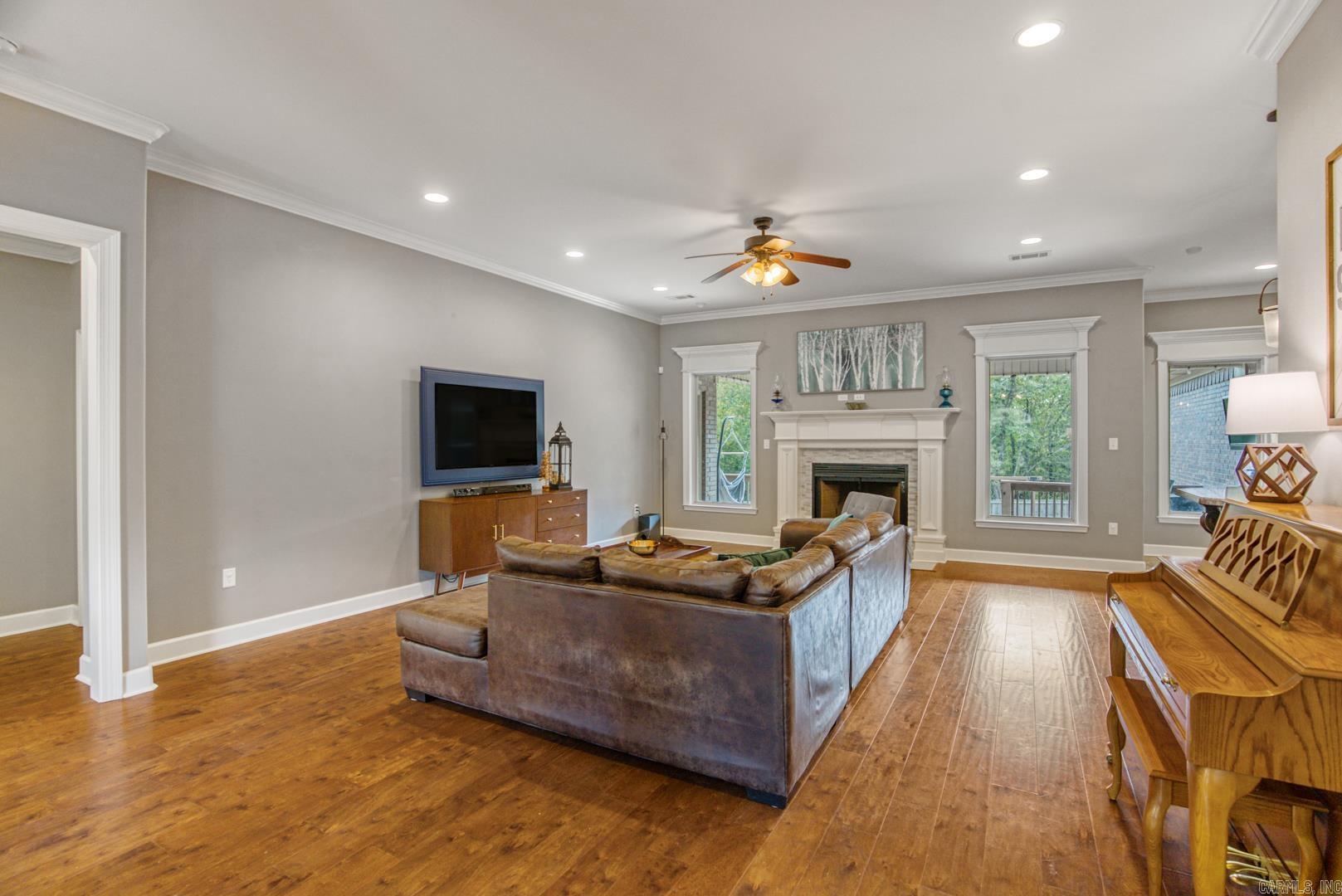 1203 Westcliffe Drive Little Rock,AR 72210 CryeLeike