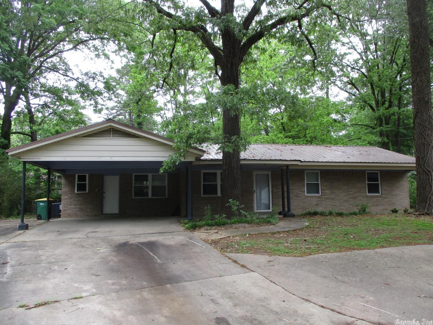 Little Rock,AR 72209 CryeLeike