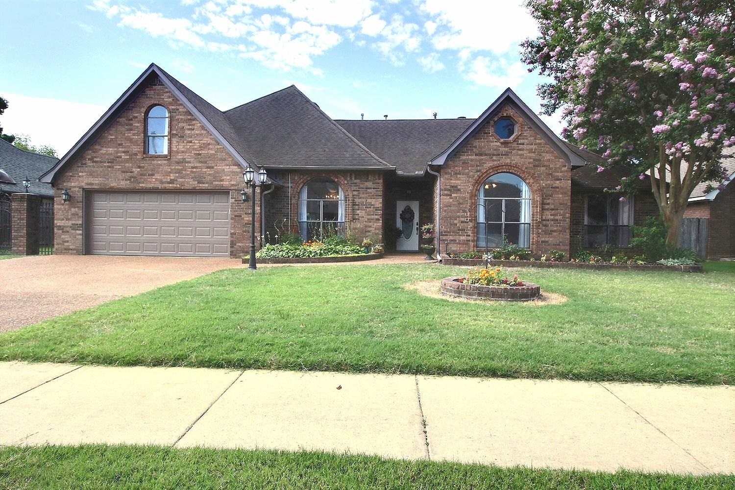 Collierville,TN 38017 CryeLeike